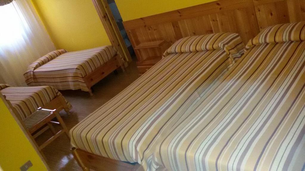 Albergo Trieste Tambre dʼAlpago Kamer foto